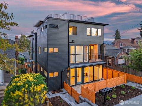 Photo of 6014 35th Avenue NE, Seattle, WA 98115 (MLS # 2458481)