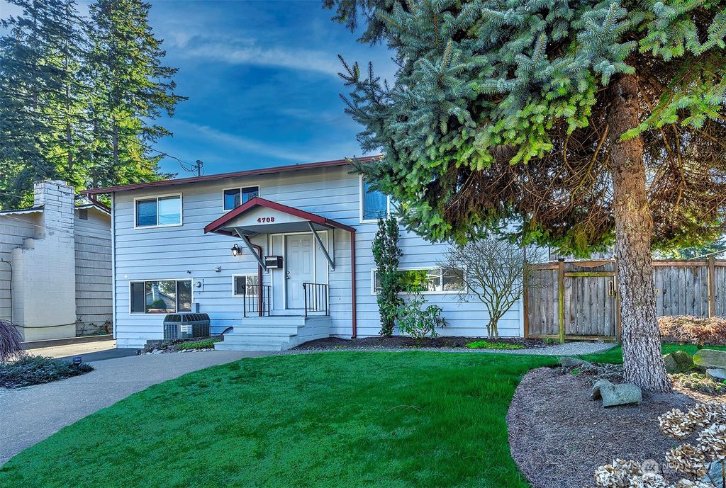 Photo of 4708 224 Place SW, Mountlake Terrace, WA 98043 (MLS # 2328029)