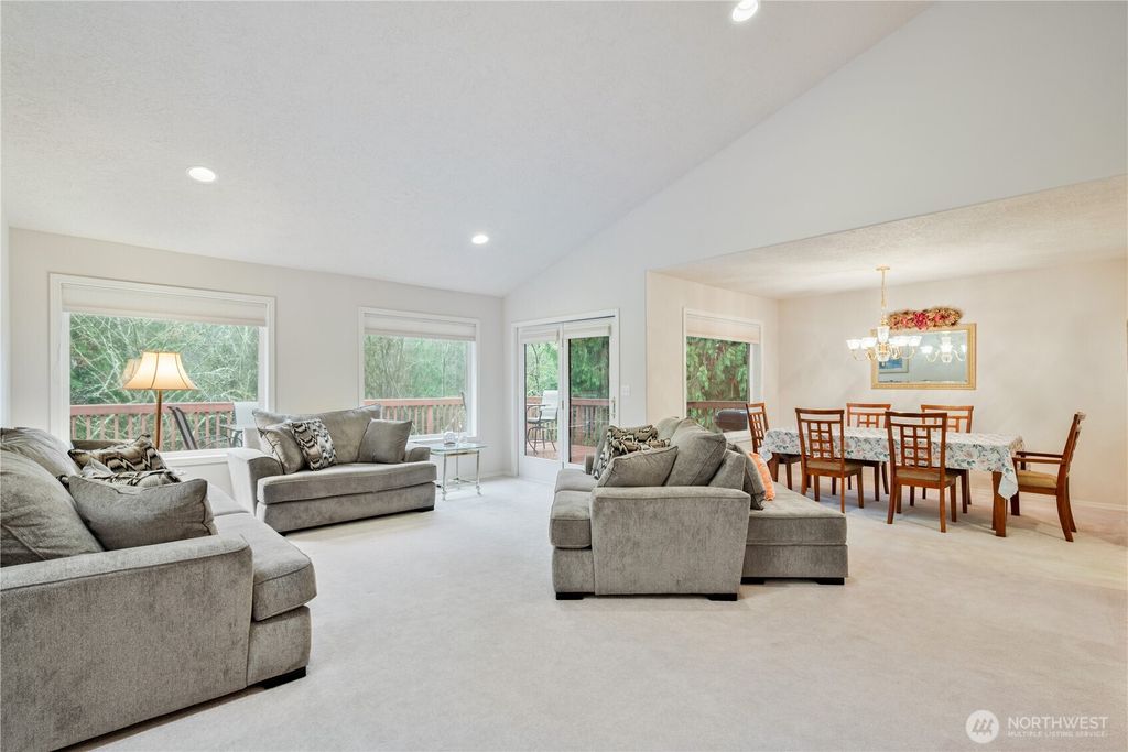 Photo of 214 St. James Court, Longview, WA 98632 (MLS # 2464170)