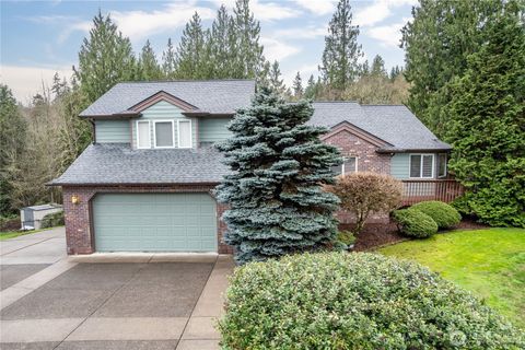 Photo of 214 St. James Court, Longview, WA 98632 (MLS # 2464170)