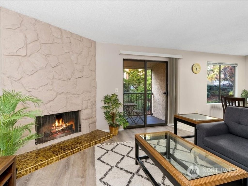 Photo of 14510 124th Avenue NE #E35, Kirkland, WA 98034 (MLS # 2171153)