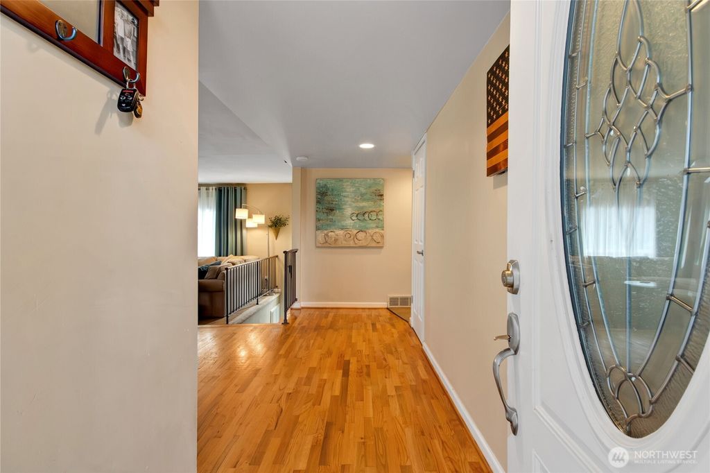 Photo of 2231 S 291st Street, Federal Way, WA 98003 (MLS # 2433305)