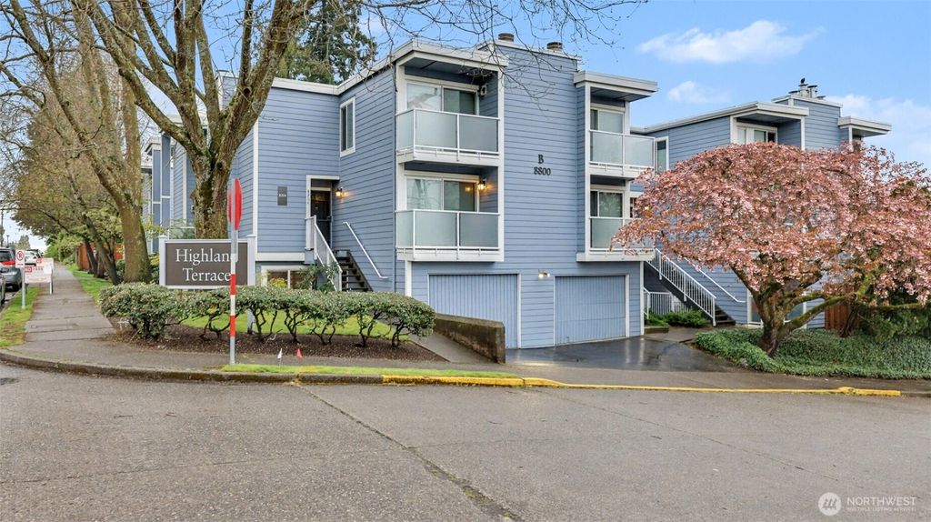 Photo of 8800 20th Avenue NE #B101, Seattle, WA 98115 (MLS # 2507962)