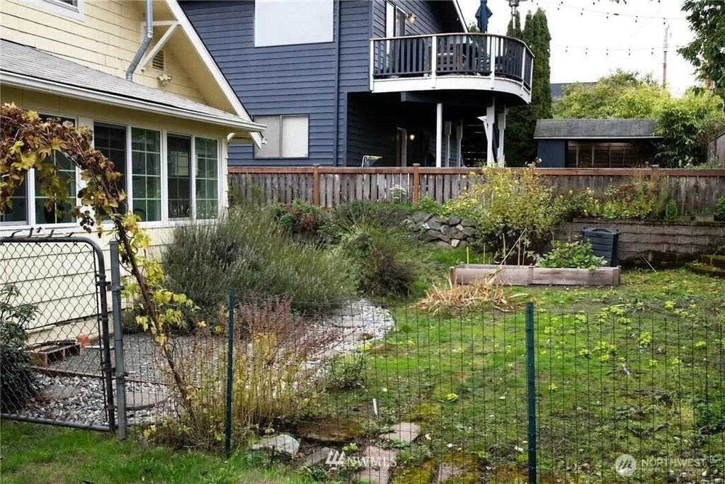 Photo of 2651 NW 87th Street, Seattle, WA 98117 (MLS # 2463972)