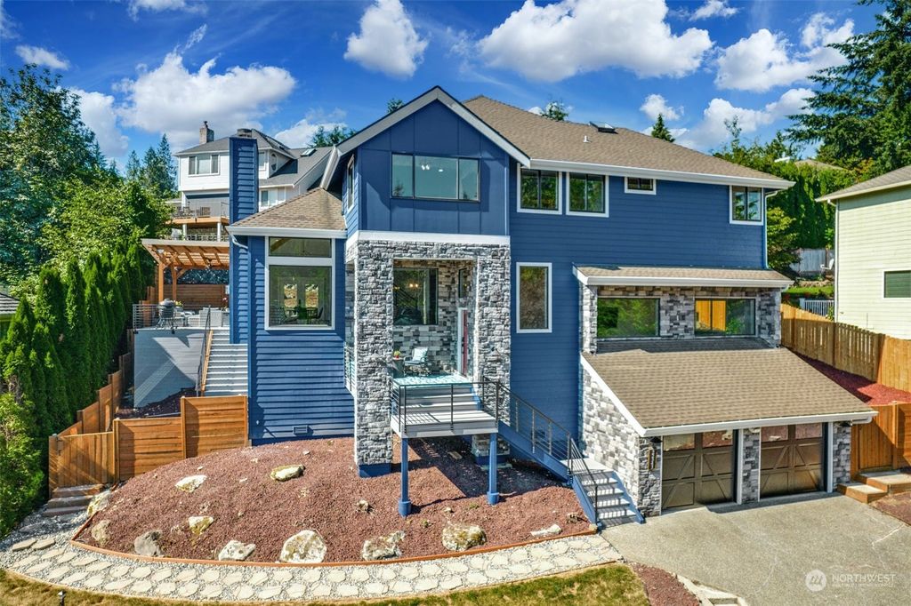 Photo of 22343 NE 18th Street, Sammamish, WA 98074 (MLS # 2199146)
