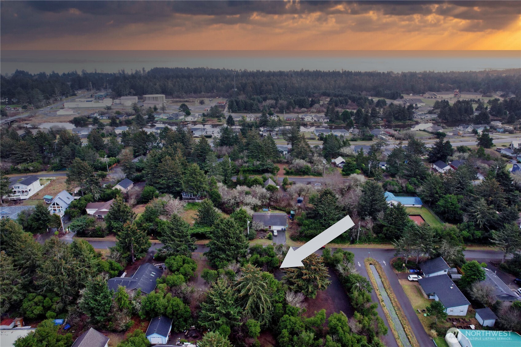 153 S Oar Loop SW