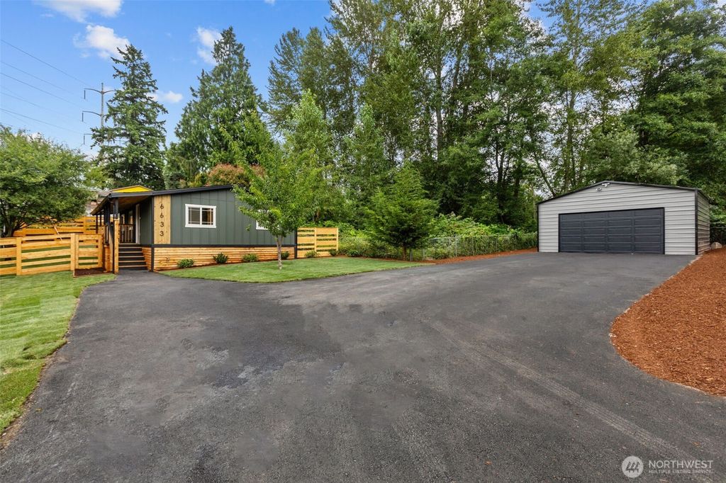 Photo of 6633 S 118th Street, Seattle, WA 98178 (MLS # 2405299)