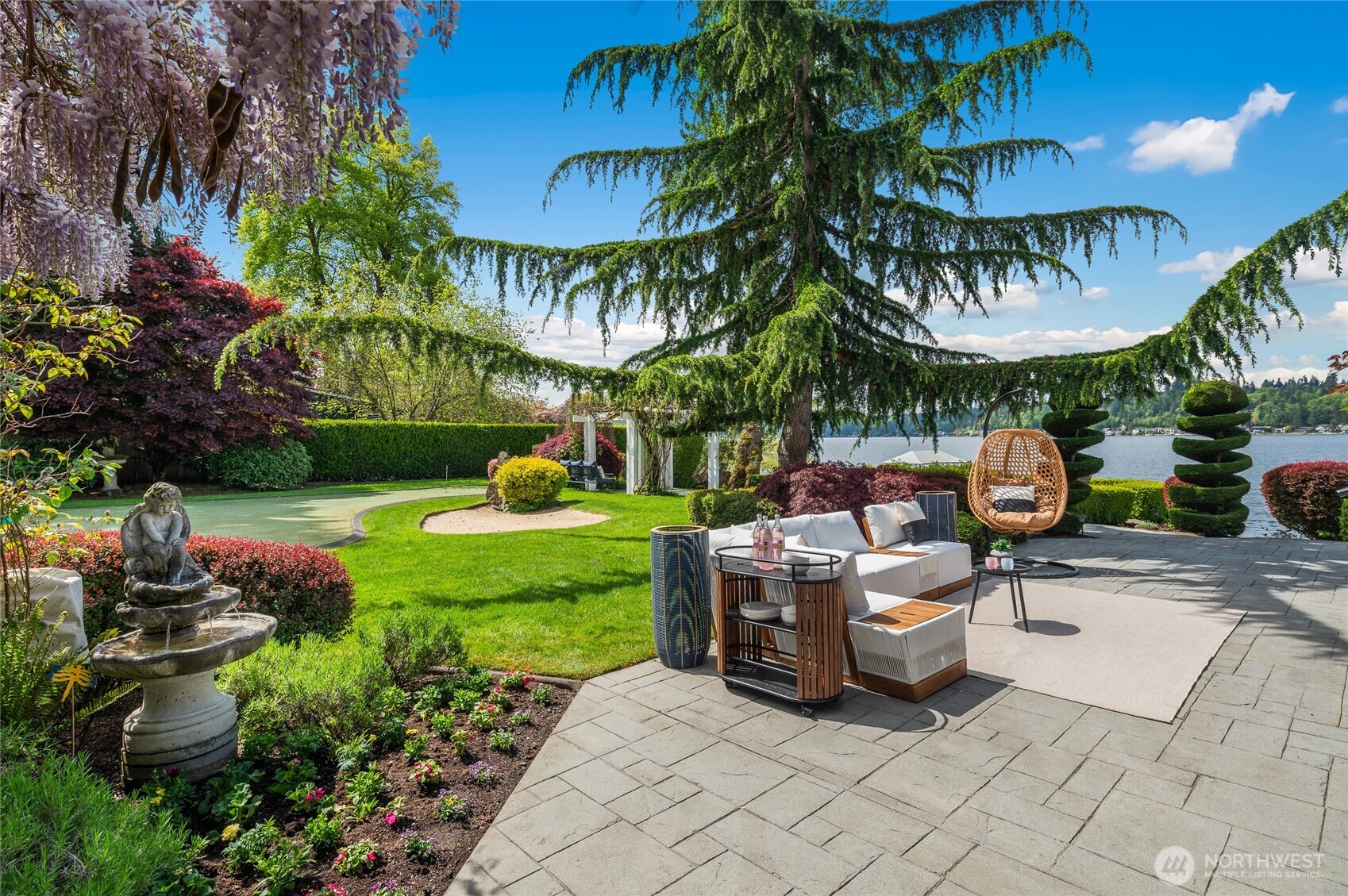 1815 E Lake Sammamish Pkwy NE