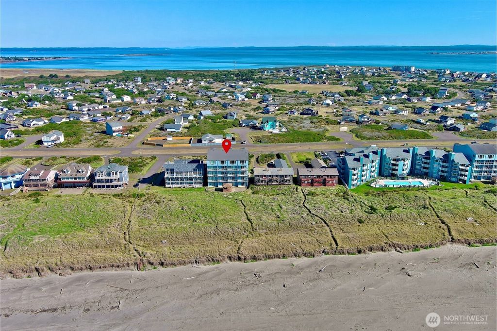 Photo of 1307 Ocean Shores Boulevard SW #N12, Ocean Shores, WA 98569 (MLS # 2464686)