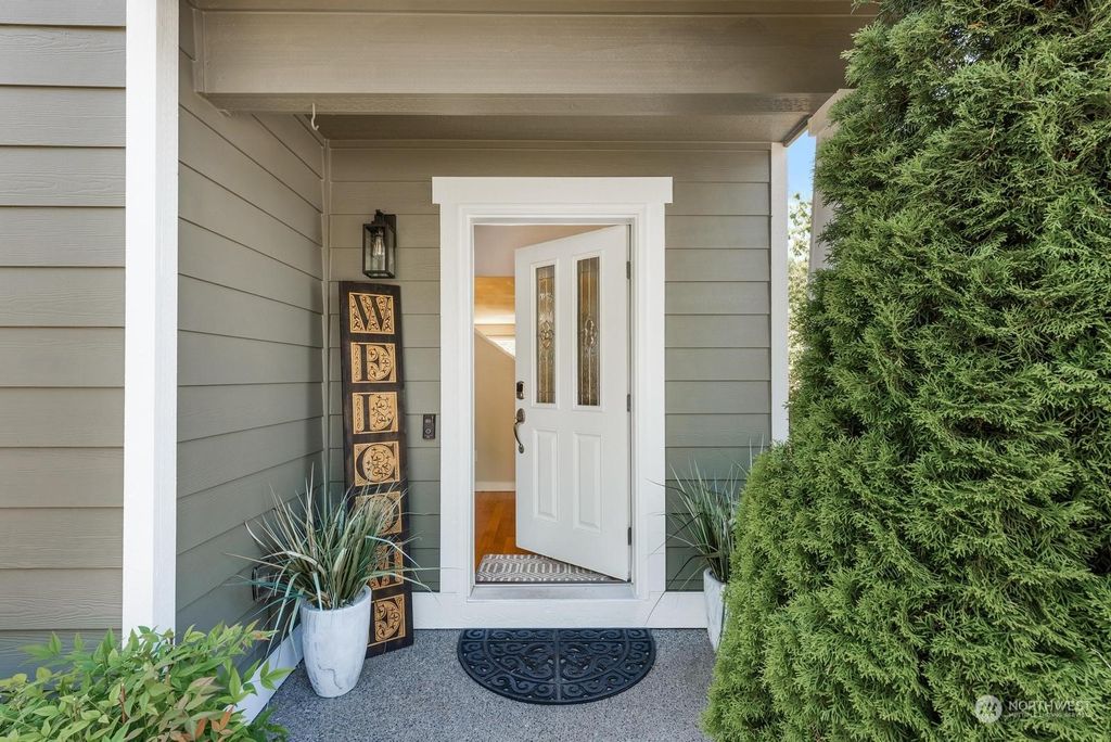 Photo of 11820 60th Avenue SE, Snohomish, WA 98296 (MLS # 2137012)