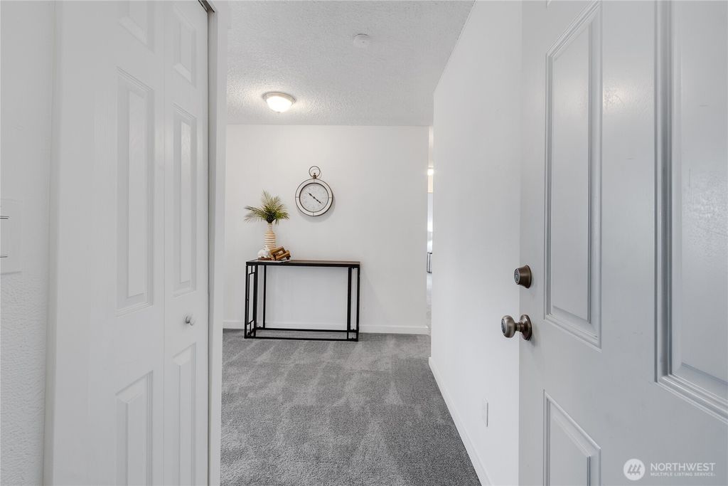 Photo of 23605 112th Avenue SE #B204, Kent, WA 98031 (MLS # 2418278)