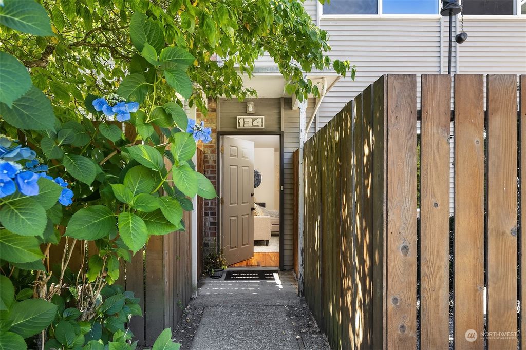 Photo of 12252 SE 59th Street #U134, Bellevue, WA 98006 (MLS # 2147382)