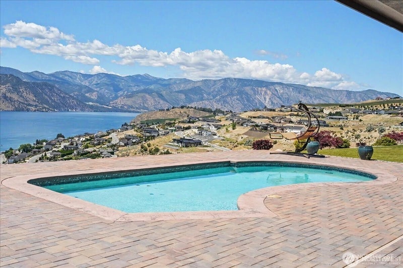 333 Highpoint Place