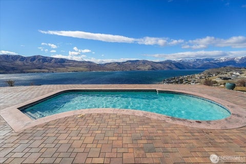 Photo of 333 Highpoint Place, Chelan, WA 98816 (MLS # 2575162)