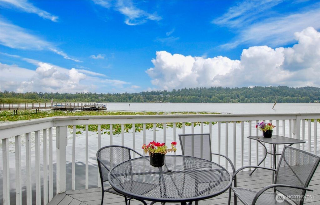 Photo of 17109 NE 45th Street #36, Redmond, WA 98052 (MLS # 2387125)