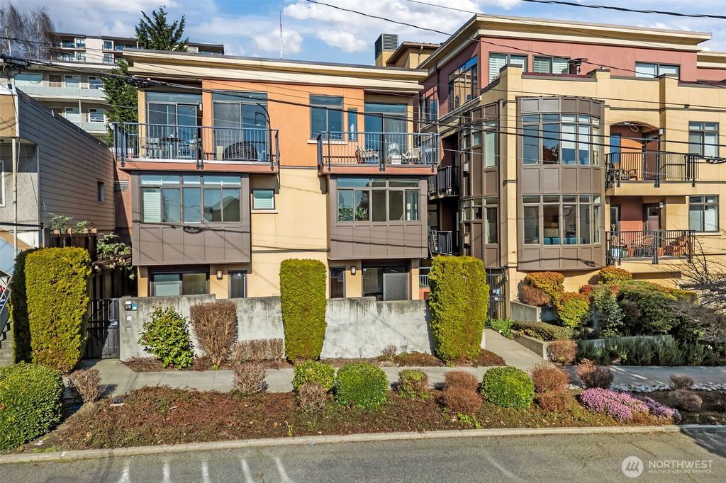 Photo of 116 Aloha Street #116, Seattle, WA 98109 (MLS # 2479084)