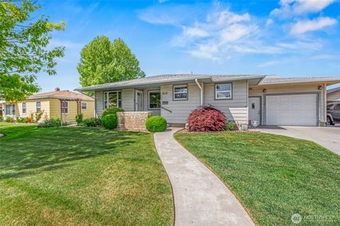Photo of 513 K St SW St, Quincy, WA 98848 (MLS # 2378295)