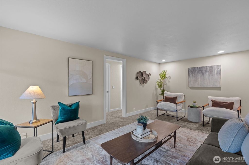 Photo of 6112 188th Street SW, Lynnwood, WA 98037 (MLS # 2481423)