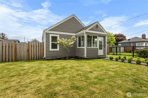 2127 Wells Street Enumclaw WA 98022