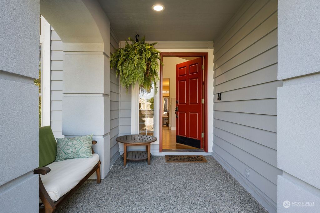 Photo of 25829 SE 41st Place, Sammamish, WA 98029 (MLS # 2271871)