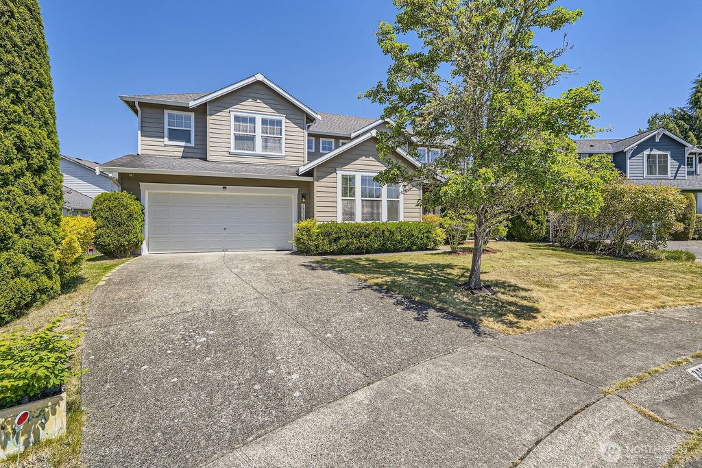 Photo of 24036 SE 10th Court, Sammamish, WA 98075 (MLS # 2386020)