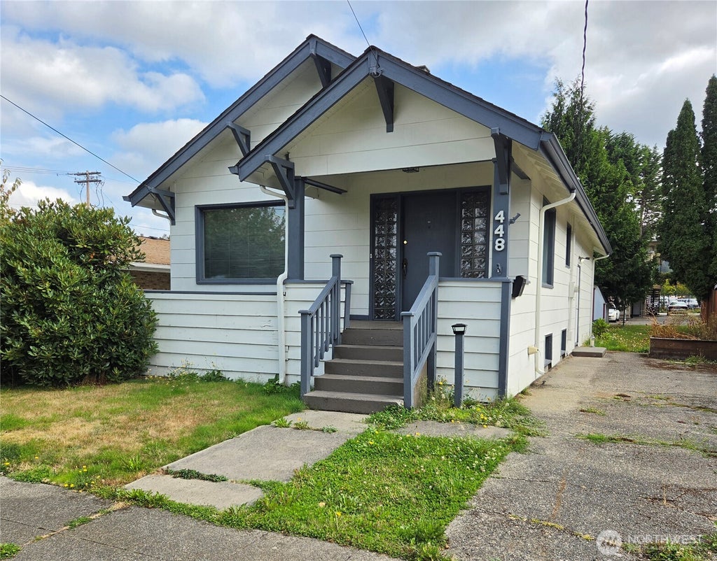 Photo of 448 Pelly Avenue N, Renton, WA 98057 (MLS # 2590420)
