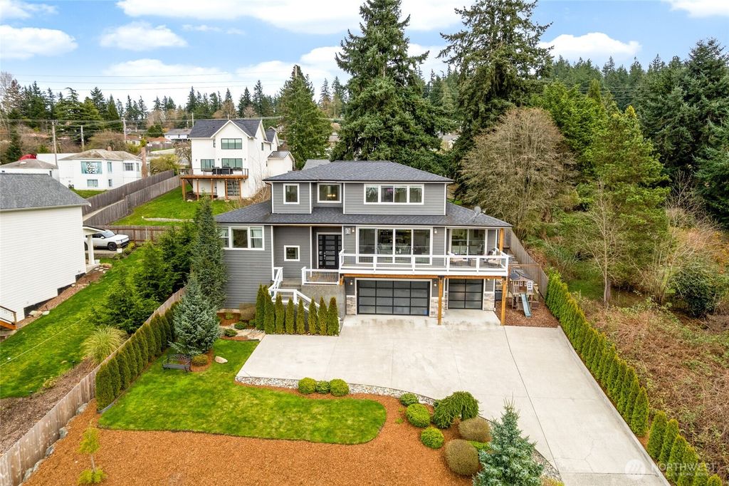 Photo of 1225 34th St St, Bellingham, WA 98229 (MLS # 2497971)