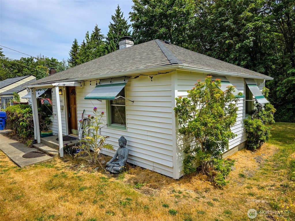 Photo of 11422 71st Place S, Seattle, WA 98178 (MLS # 2558091)