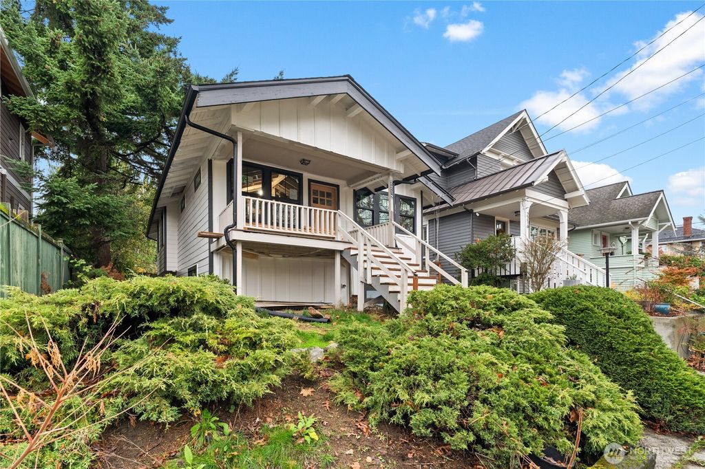 Photo of 2212 N 46th Street, Seattle, WA 98103 (MLS # 2456013)