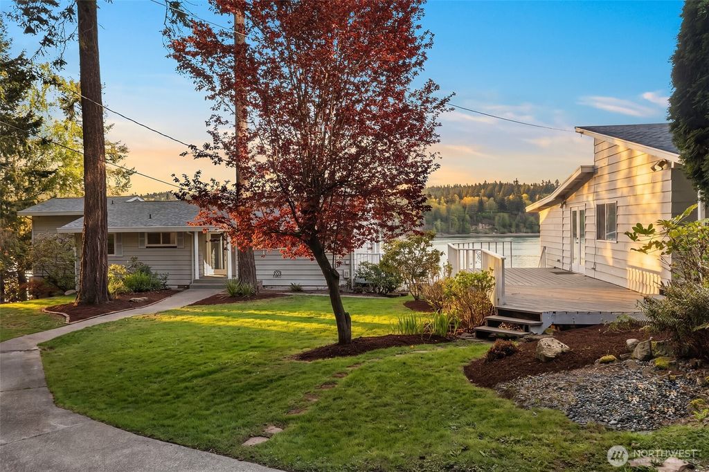 Photo of 9139 SW Bayview Drive, Vashon, WA 98070 (MLS # 2504514)