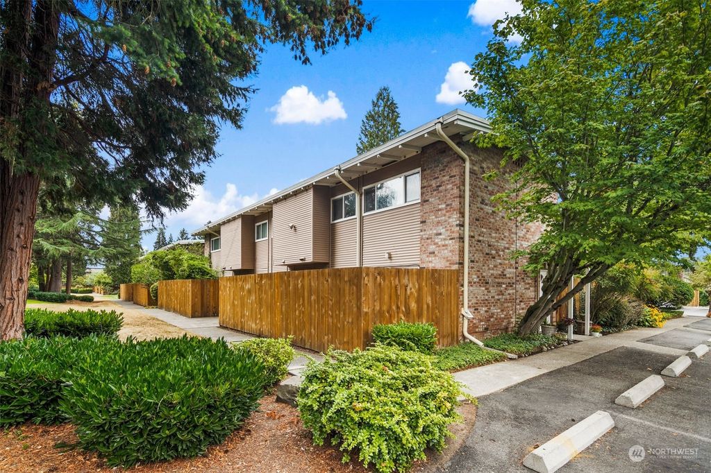 Photo of 12251 SE 59th Street #106, Bellevue, WA 98006 (MLS # 2007223)