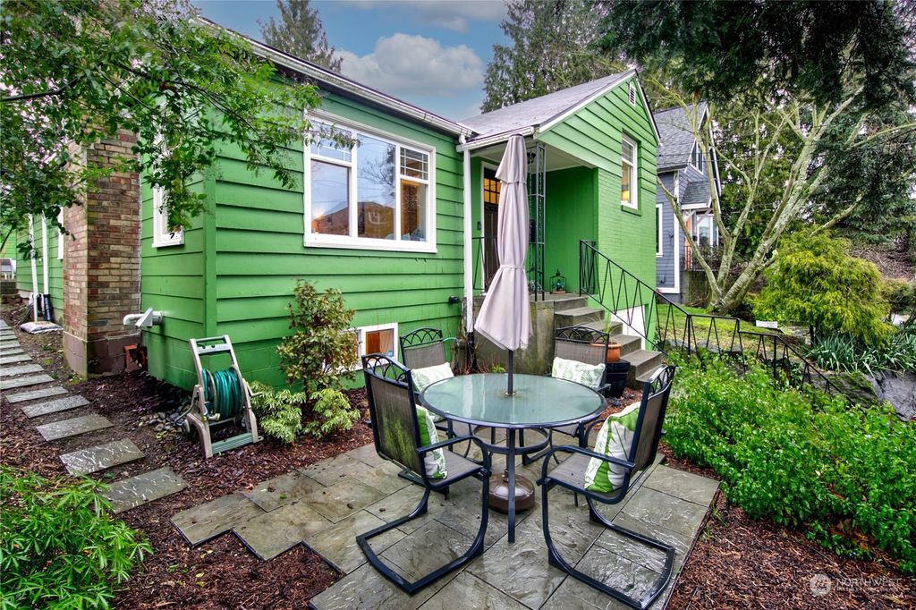 Photo of 722 N 73rd Street, Seattle, WA 98103 (MLS # 2193559)