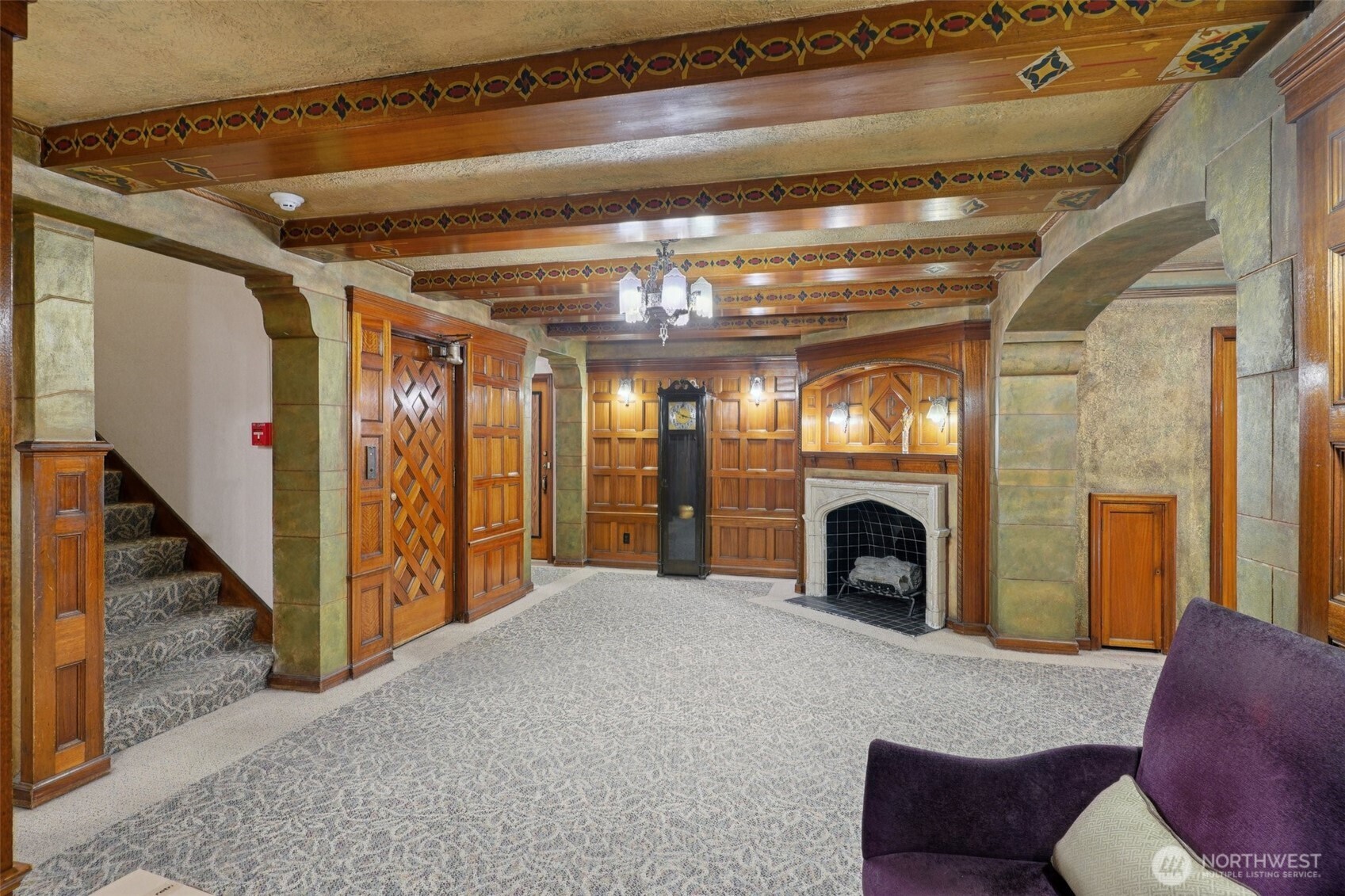 400 Boylston Avenue E 210