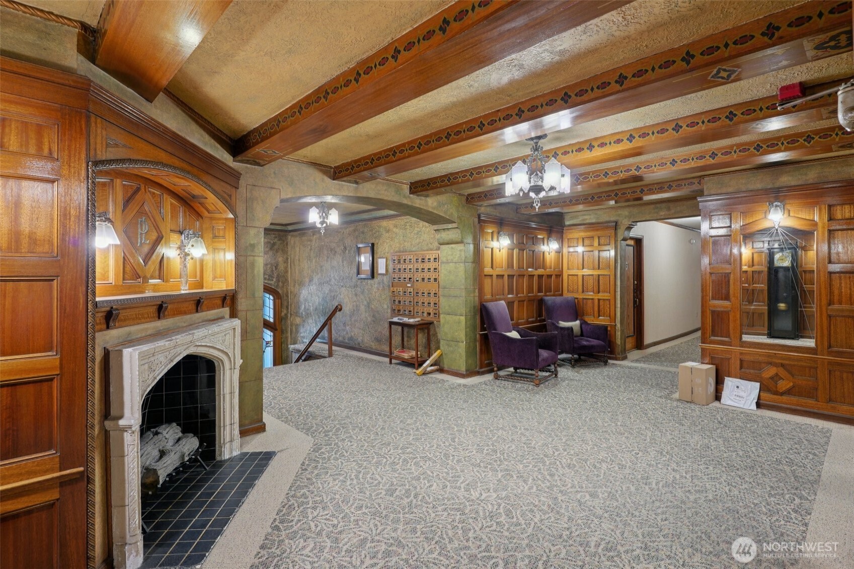 400 Boylston Avenue E 210