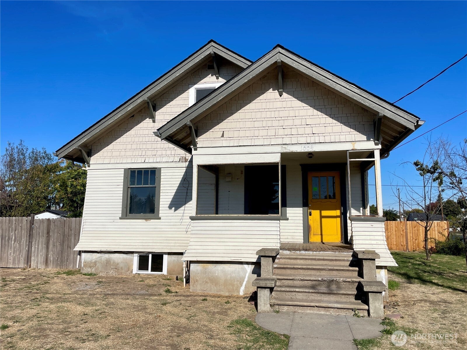 1004 W Willow Street