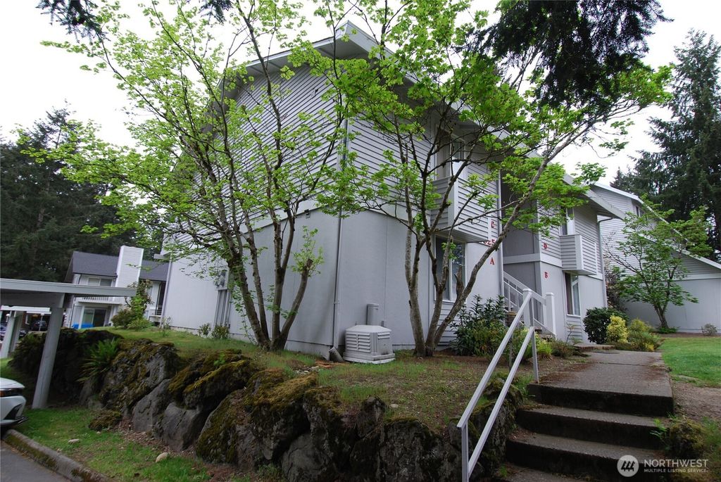 Photo of 34025 1st Place S, Federal Way, WA 98003 (MLS # 2535696)