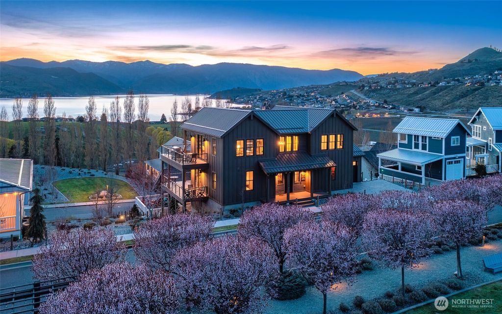 Photo of 168 Jackrabbit Lane, Chelan, WA 98816 (MLS # 2501879)
