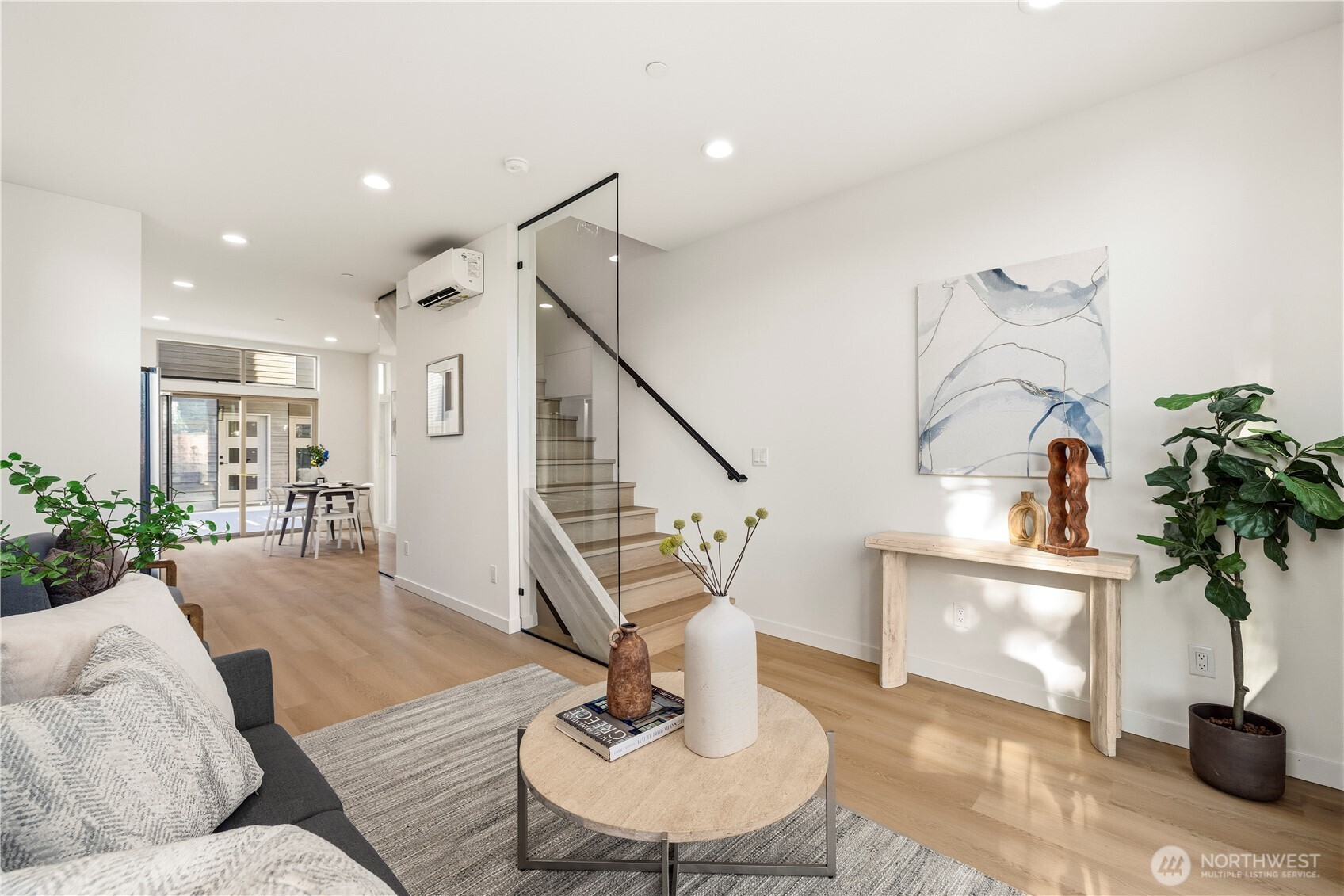 3819 Fremont Avenue N