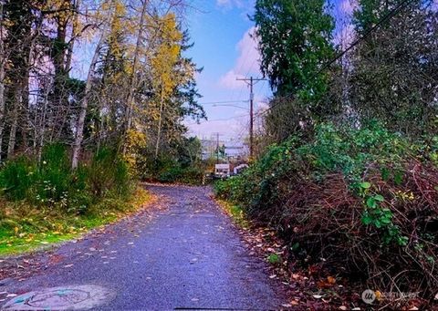 1410 E 44th Street Tacoma WA 98404