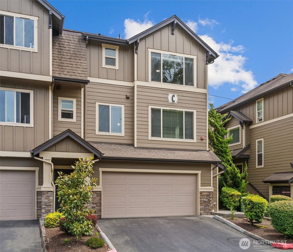 Photo of 1900 Weaver Rd Rd #C106, Snohomish, WA 98290 (MLS # 2385580)