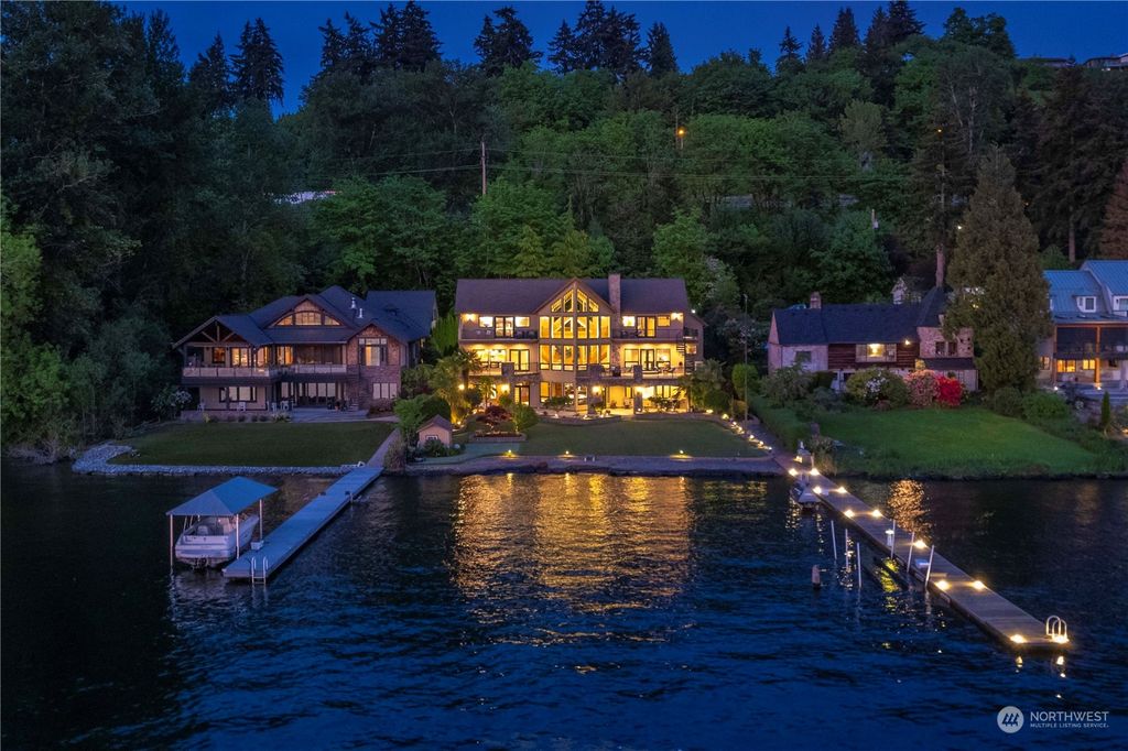Photo of 4445 Lake Washington Boulevard SE, Bellevue, WA 98006 (MLS # 2066312)
