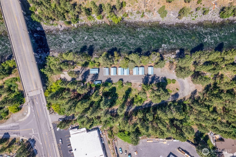 11798 US Highway 2