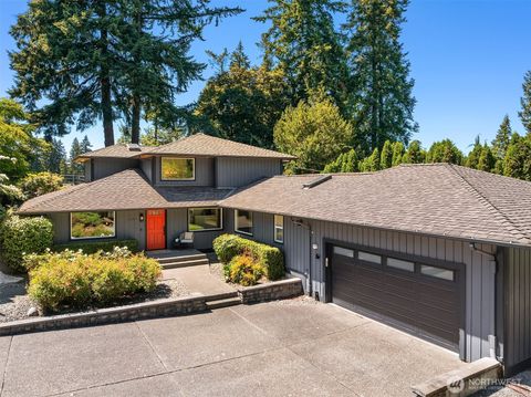 Photo of 16315 Inglewood Place NE, Kenmore, WA 98028 (MLS # 2539412)