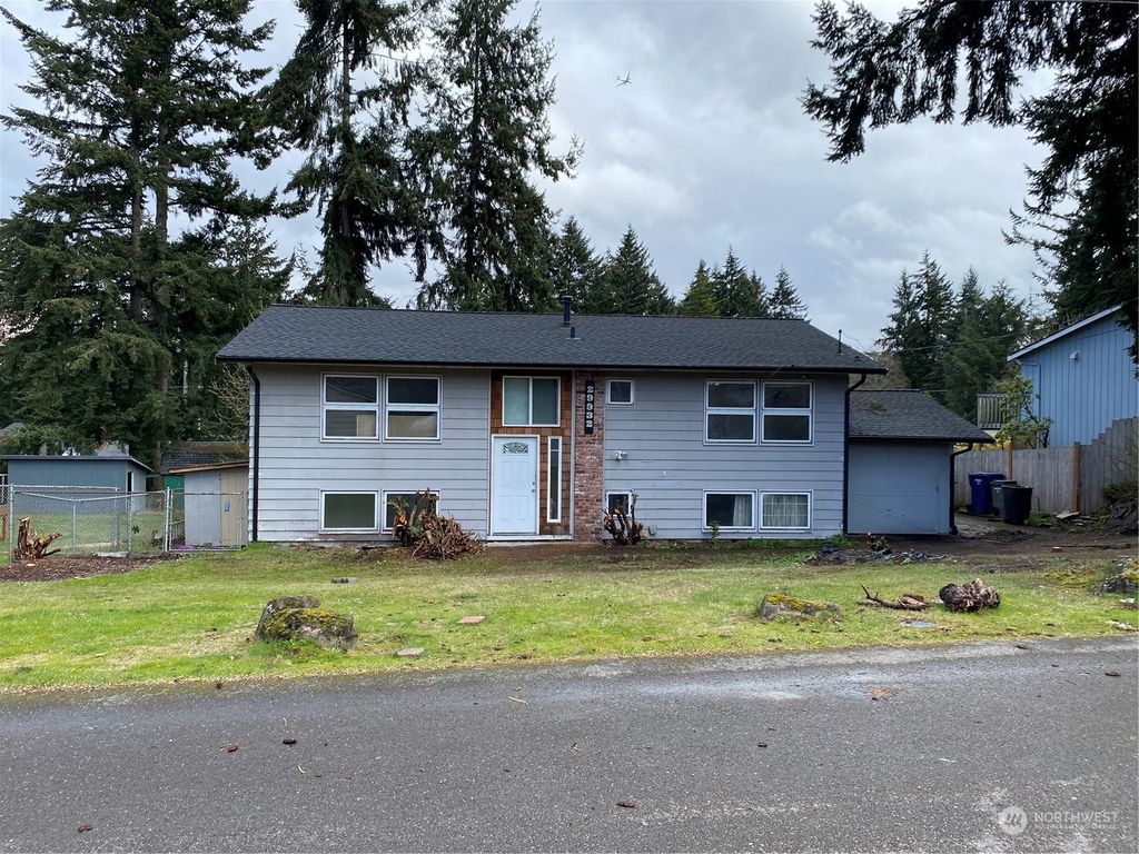 Photo of 29932 3rd Avenue S, Federal Way, WA 98003 (MLS # 2050255)