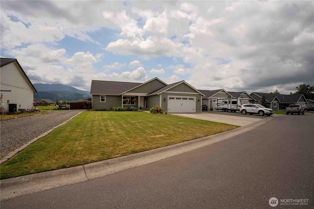 Photo of 413 Cornerstone Drive, Sumas, WA 98295 (MLS # 2492833)