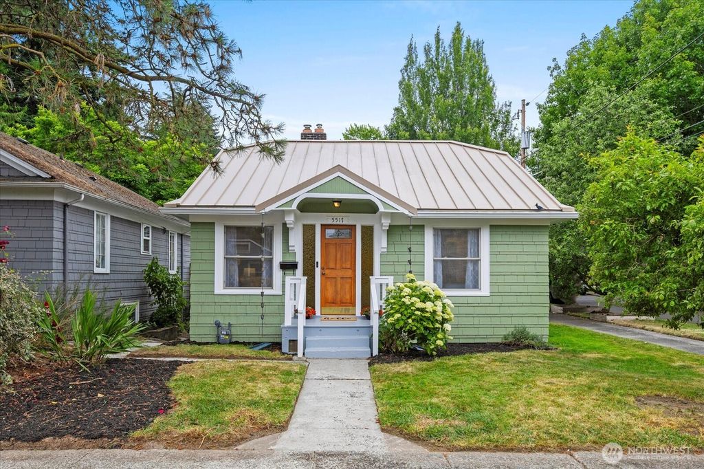 Photo of 5517 8th Avenue NE, Seattle, WA 98105 (MLS # 2395969)