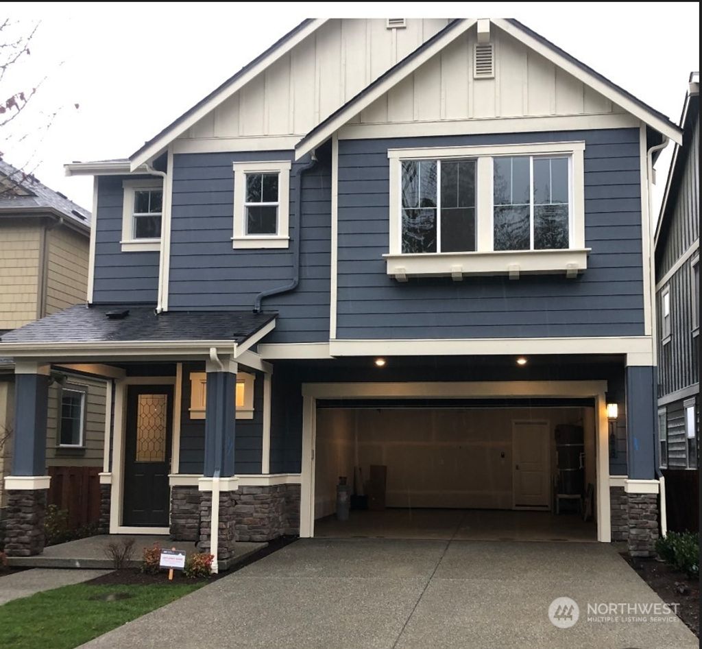 Photo of 1698 NE Falls Drive, Issaquah, WA 98029 (MLS # 2185878)