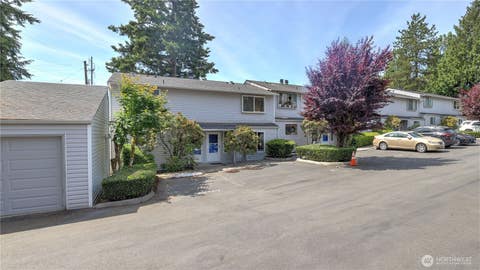 Photo of 12517 SE 30th Street, Bellevue, WA 98005 (MLS # 2530009)