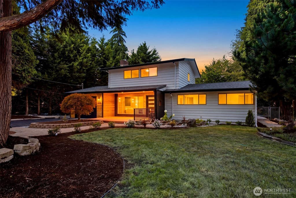 Photo of 3116 Crystal Springs Road W, University Place, WA 98466 (MLS # 2561901)