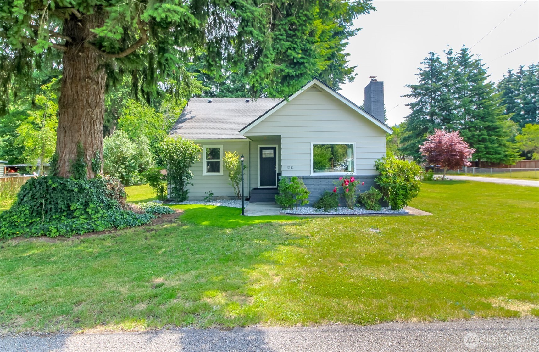 318 Mill Avenue SE